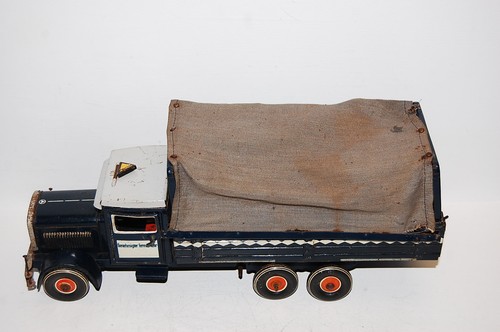 Tippco old tin toy - tippco,