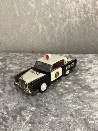 Tin plate vintage police - plate,