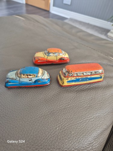 Wind tin plate toy cars - up, no