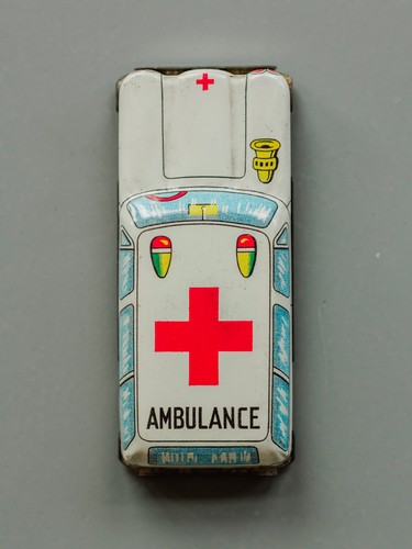 Vintage japan tin toys - tin, car