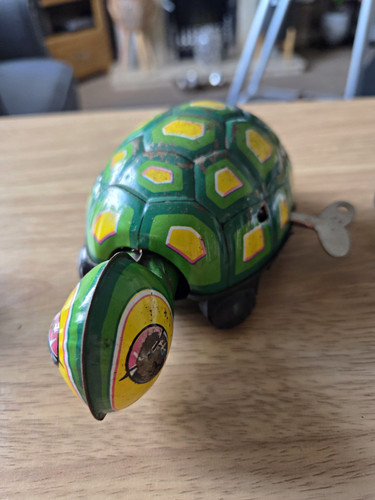 Vintage tin litho wind - litho, wind-up