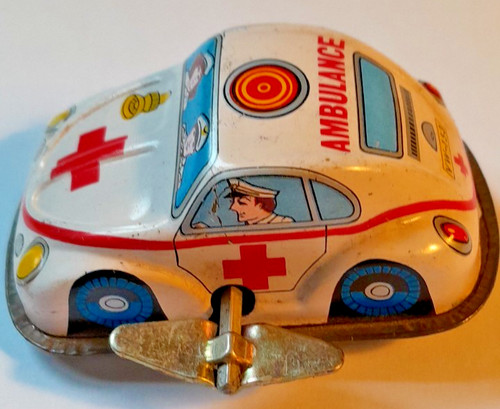 Tin plate ambulance car based - plate,