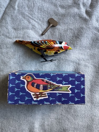 Boxed tin clockwork - tin,