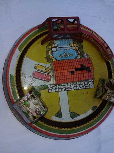 Vintage tin toy - tin,