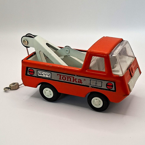 Tonka vintage tow truck - tow,